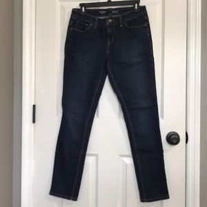 The Limited Denim 917. Size 8 short. Like New!